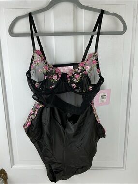 Bed of Roses Women’s Black Satin Lingerie Set Corset Top Cami Shorts Sleepwear